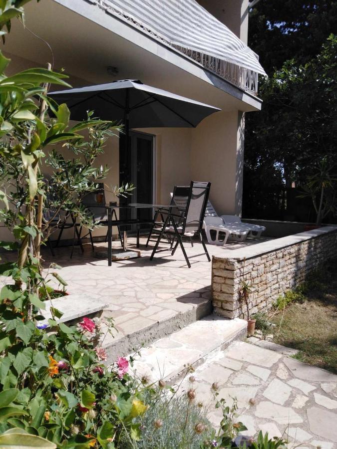 Apartment Pletikos Premantura Buitenkant foto