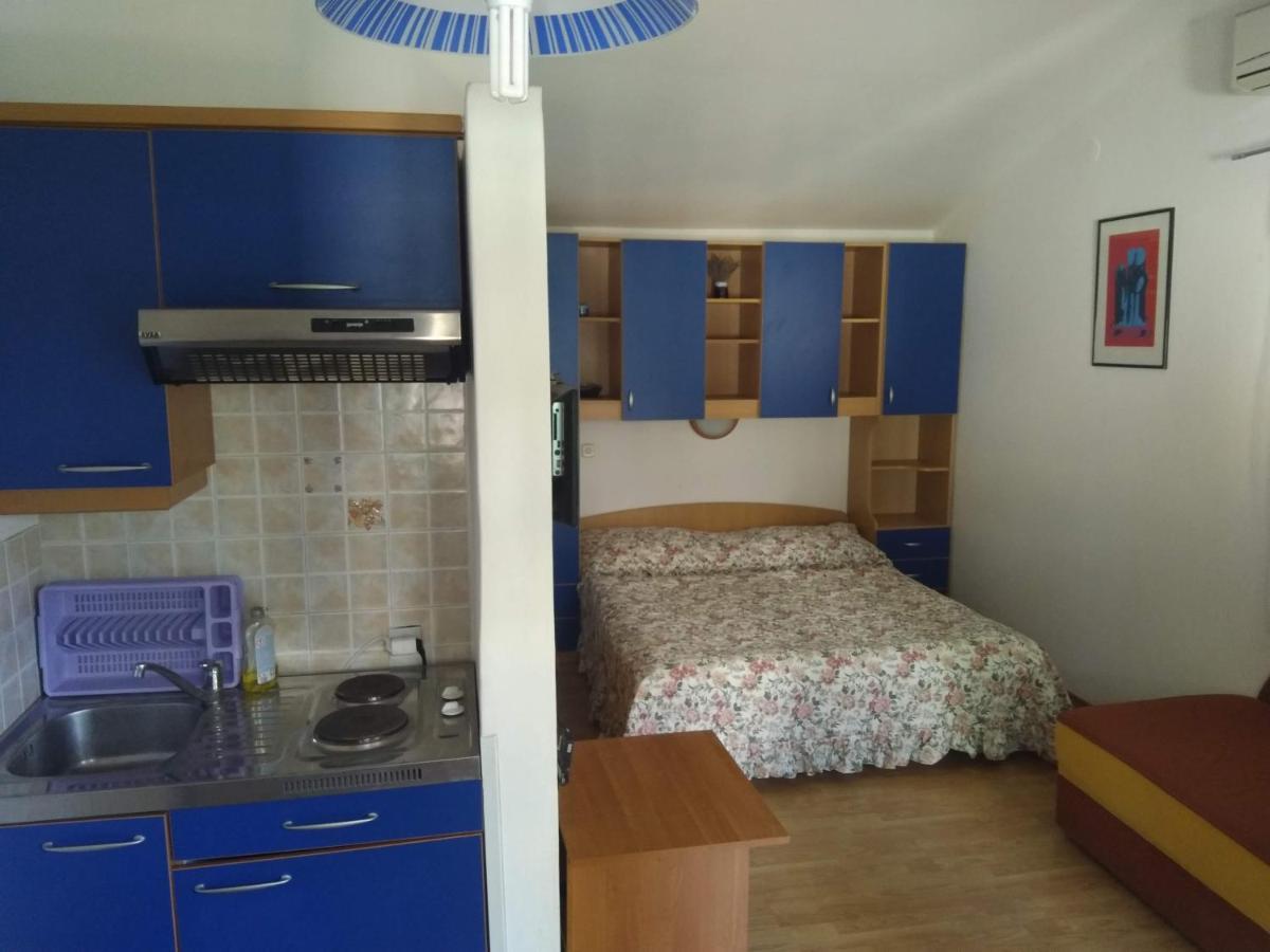 Apartment Pletikos Premantura Buitenkant foto